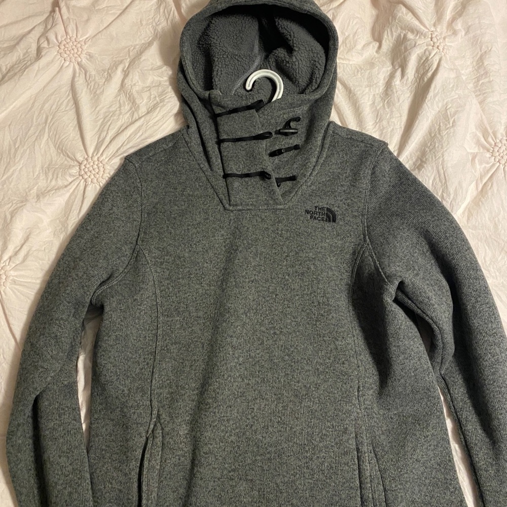 North Face sweatshirt with buttons